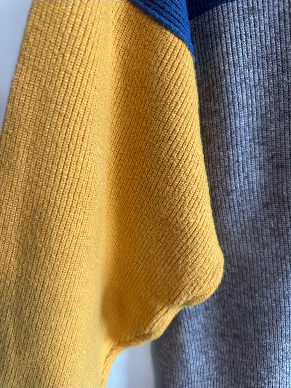 Free People - Medium Women’s Colorblock Turtleneck Sweater - Blue, Gray & Mustar - Picture 5 of 6